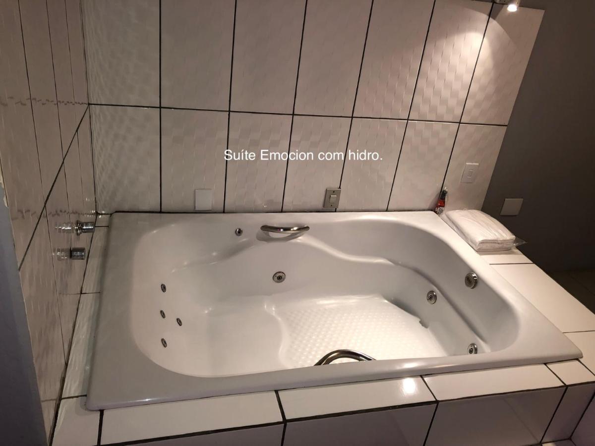 Motel Del Fuego (Adults Only) Pelotas Bagian luar foto