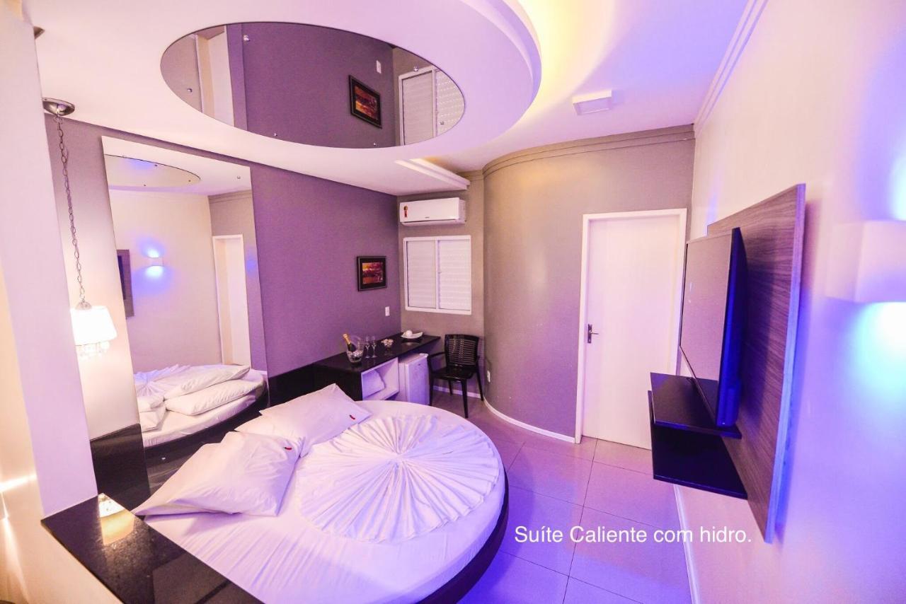 Motel Del Fuego (Adults Only) Pelotas Bagian luar foto